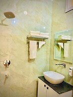 Hotel Tulsi Grand Inn
