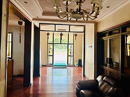 FANG FANG SUITES