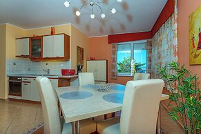 Apartman Mira