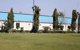 Hotel Dhingra Inn
