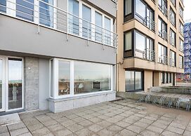 Apartment on Zeedijk With Stunning Sea Views