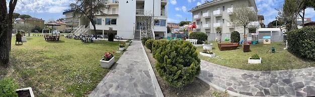 HOTEL AMEDEA