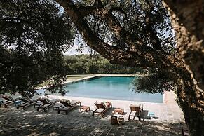 Masseria Lamacoppa Exclusive Estate Near Ostuni