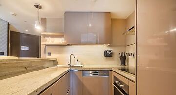 Premium Studio Near Dubai Frame Wafi Mall