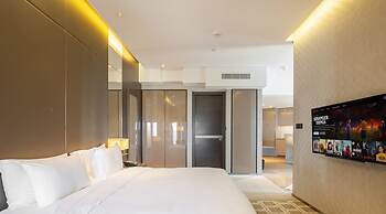 Luxury 1BR Apartment Close to Top Attractions