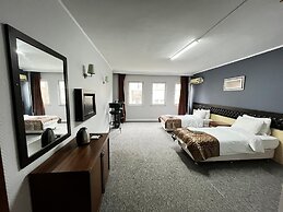 Grand S&S Hotel