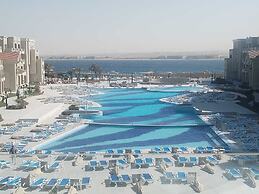 SRNTY Sahl Hasheesh