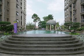 Comfortable Studio (No Kitchen) At Grand Palace Kemayoran Apartment