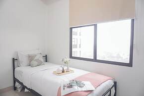 Comfy And Homey 2Br Transpark Cibubur Apartment