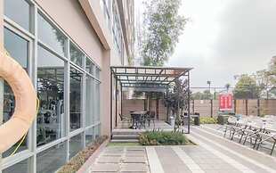 The Chic 2Br Apartment At The Edge Bandung