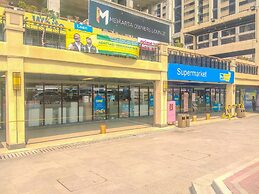 Spacious And Comfy 2Br With Extra Room Apartment At Meikarta