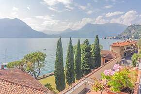 Fontana Penthouse in Fiumelatte