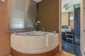 Fontana Penthouse in Fiumelatte