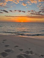 Grand Turk Inn