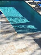 Grand Turk Inn