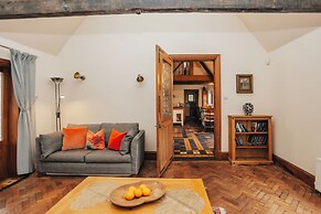 Aston Pottery - From 250 Per Night