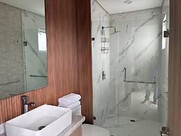Torre Eleve Apartments