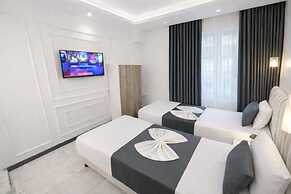 D Twins plus Hotel