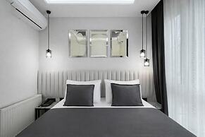 D Twins plus Hotel