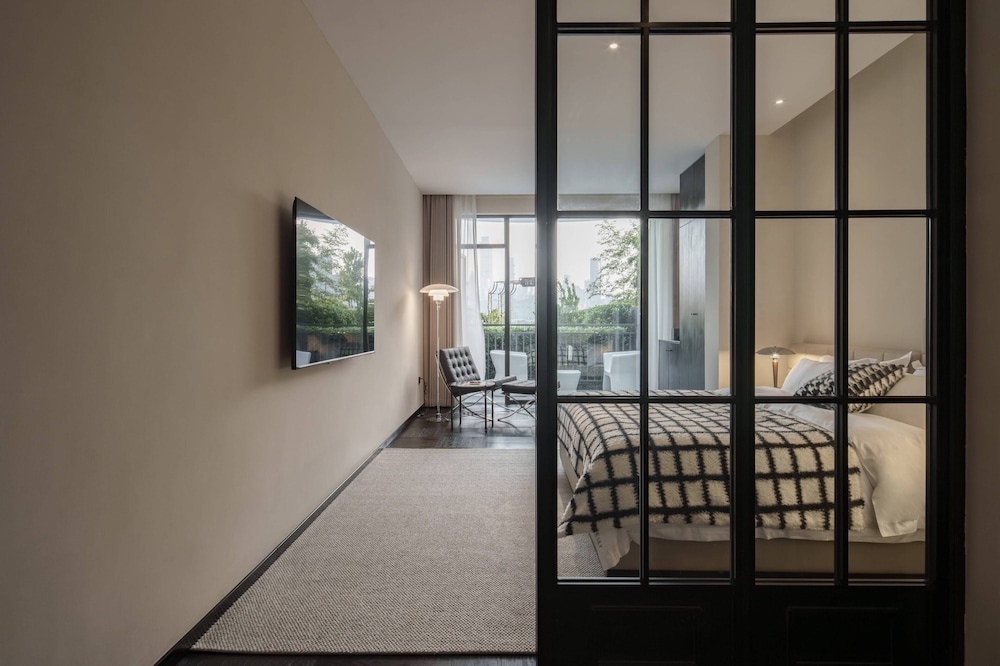 THELILY Designer Hotel