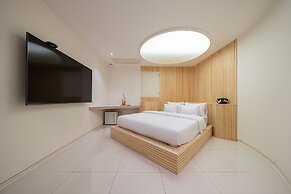 Guwol Hotel Rondo