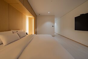 Guwol Hotel Rondo
