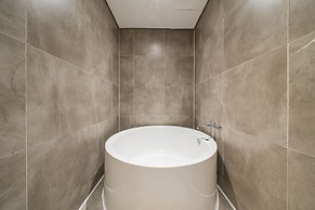 Guwol Hotel Rondo
