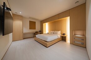 Guwol Hotel Rondo