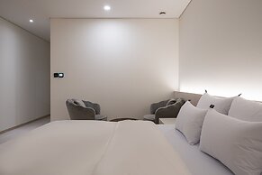 Guwol Hotel Rondo