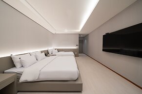 Guwol Hotel Rondo