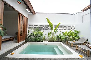 Villa Taman & Villa Serai Kedungu