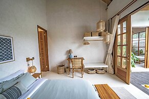 Villa Taman & Villa Serai Kedungu