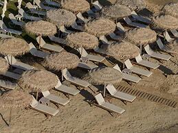 Golden Coast Suites