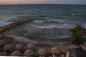 Golden Coast Suites