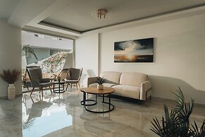 Golden Coast Suites