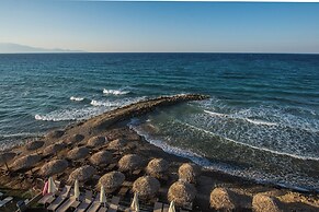 Golden Coast Suites