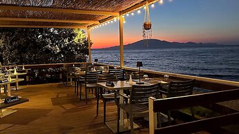Golden Coast Suites