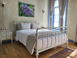 Yasemen Hotel