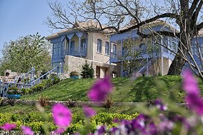 Yasemen Hotel
