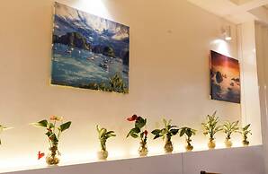 A La Carte Ha Long Residence