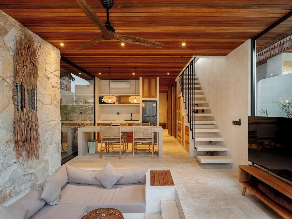Blacksand Villas Echo Beach Canggu, by Sandara