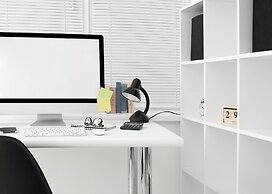Ko lanta Hotels & Co- Working Space