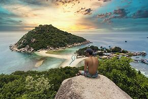 Ko lanta Hotels & Co- Working Space