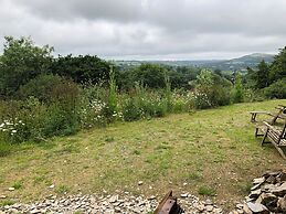 Monument Field South Brent