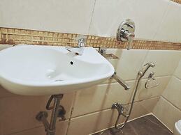 Palm Breeze Hotel - Colaba