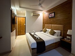 Palm Breeze Hotel - Colaba