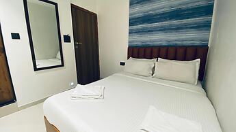 Palm Breeze Hotel - Colaba