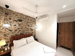 Palm Breeze Hotel - Colaba