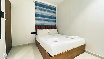 Palm Breeze Hotel - Colaba