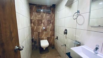 Palm Breeze Hotel - Colaba
